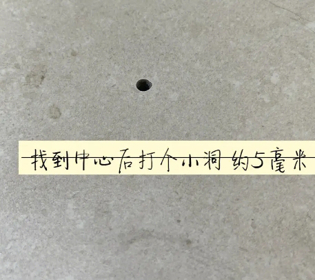 奉节瓷砖空鼓维修公司专业解答在瓷砖铺贴过程中，如果砂料搅拌不均匀，将会带来以下问题